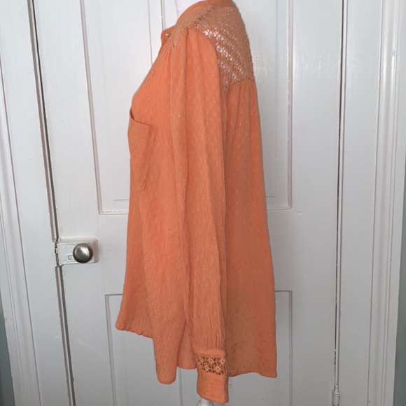 FREE PEOPLE BOHO LONG SLEEVE CROCHET BUTTON UP TOP - Picture 3 of 7